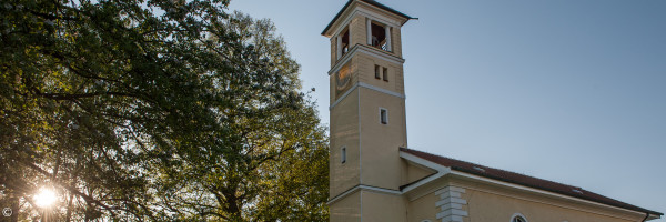 Karolinenkirche im Sonnenuntergang